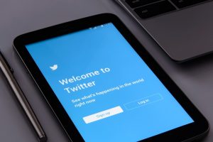 10 Powerful Marketing Tips To Boost Your Business Using Twitter